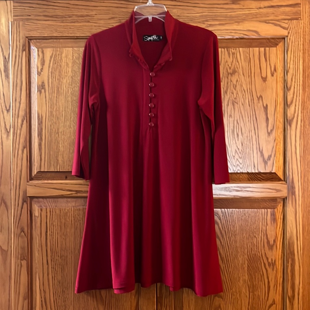 Sympli red button tunic!